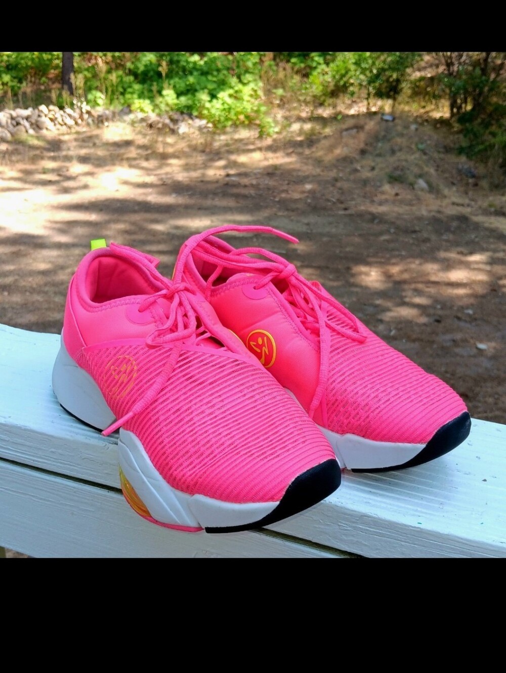 Zumba Air Stomp Size 8 Neon Pink Dance Shoes Sneakers